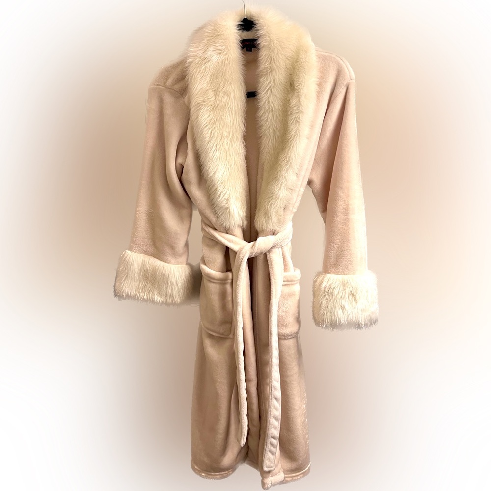 Luxury faux fur robe.